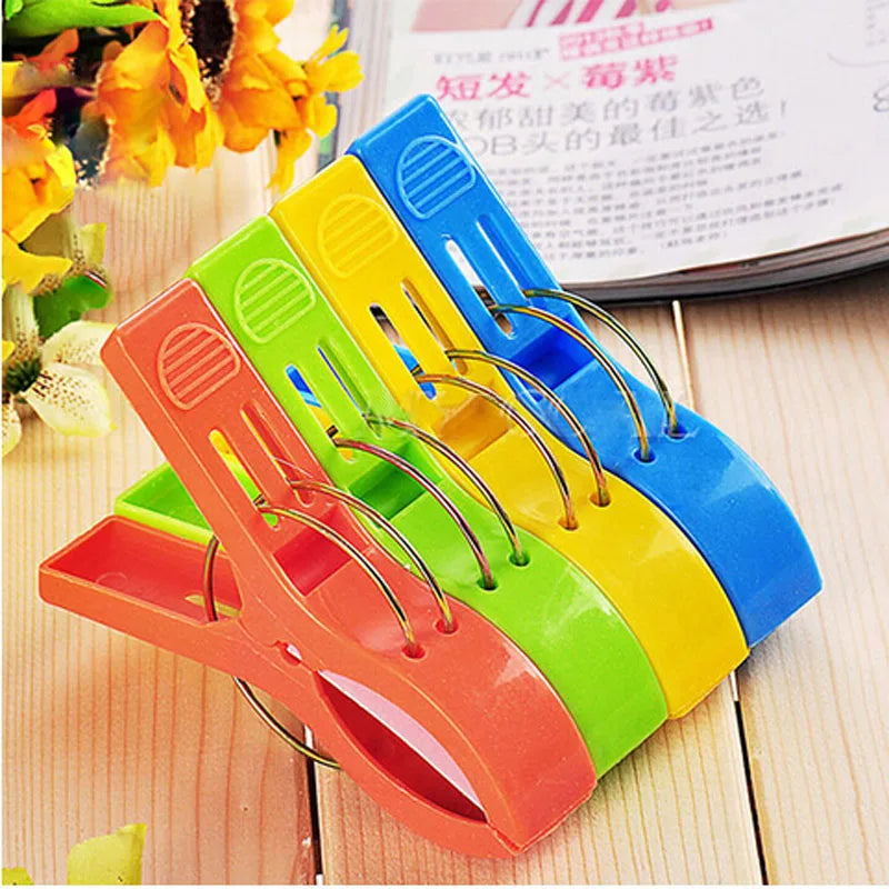 Clip Lounger 4pcs/Set Beach Towel Sun Clothes Sunbed Peg Pool Cruiseship Top 2022 Useful Clothes Pins Random Color