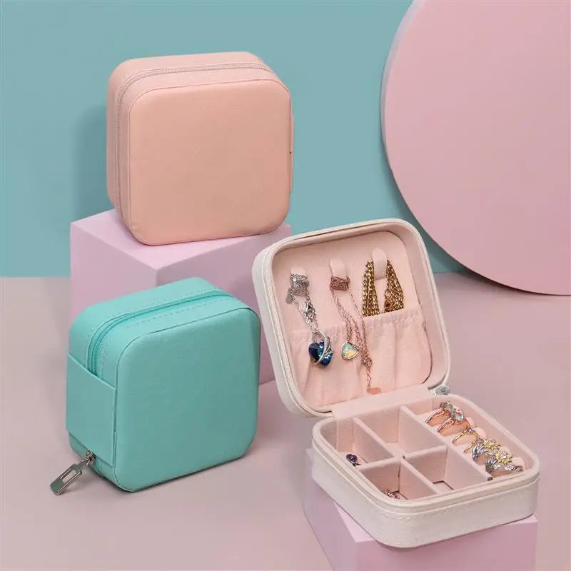 Jewelry Organizer Display Travel Jewelry Case Boxes Portable Locket Necklace Jewelry Box Leather Storage Earring Ring Holder