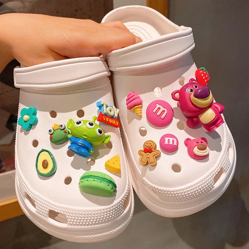 Whole Set Hot Sale DIY Hole Shoes Charms for Cute Cartoon Handmade Charms Designer Quality Garden Shoe Decoration Girl Gift