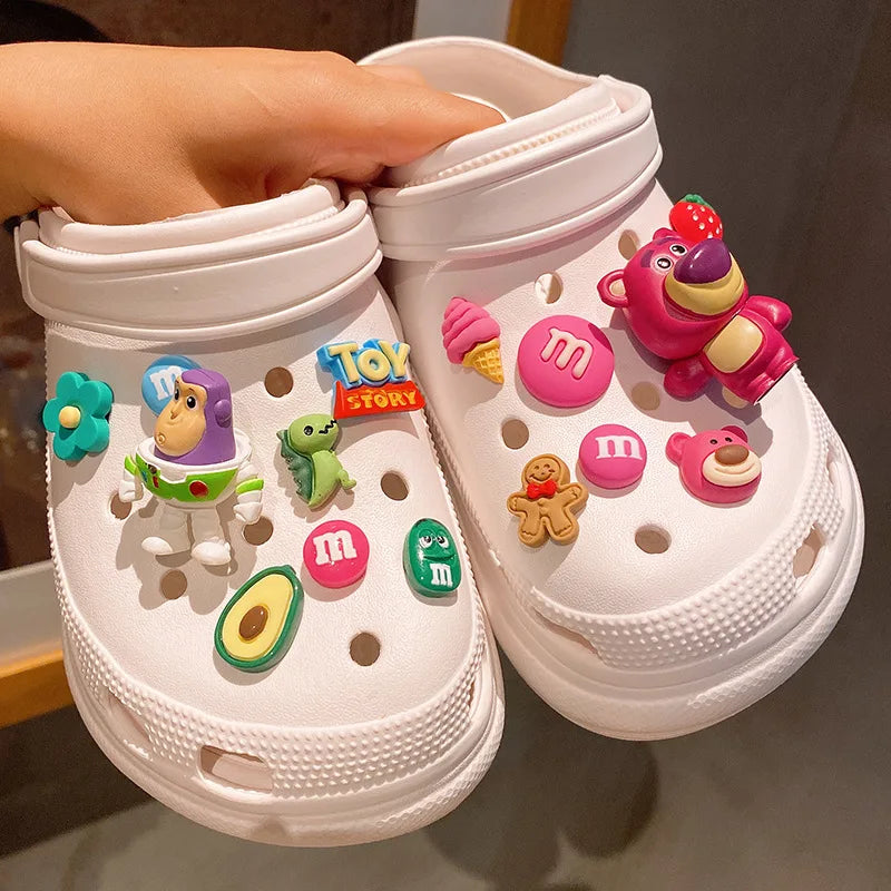 Whole Set Hot Sale DIY Hole Shoes Charms for Cute Cartoon Handmade Charms Designer Quality Garden Shoe Decoration Girl Gift