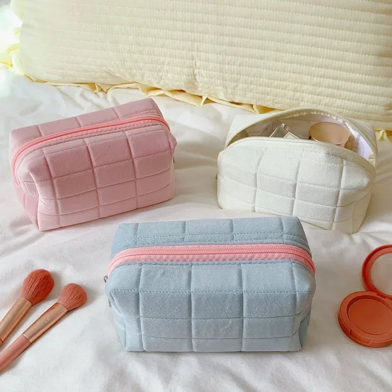 Solid Color Cosmetic Bag Travel Make Up Toiletry Bag Washing Pouch Girl Cute Crystal Velvet Zipper Large Makeup Bag for Women