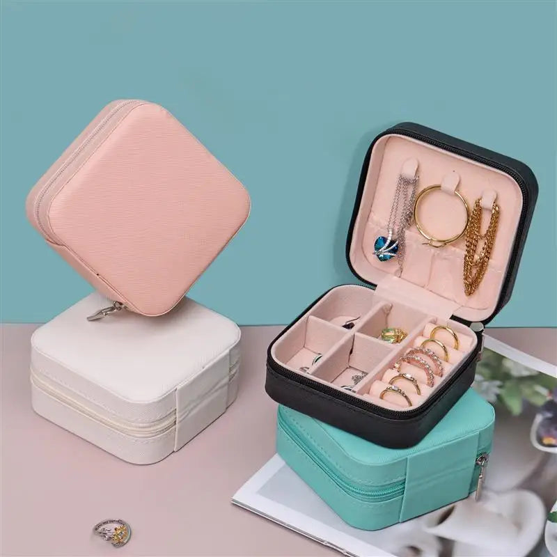 Jewelry Organizer Display Travel Jewelry Case Boxes Portable Locket Necklace Jewelry Box Leather Storage Earring Ring Holder