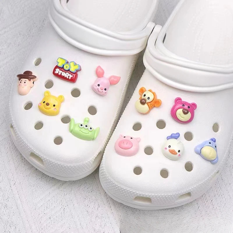 MINISO Cute Cartoon Bear Shoe Charm DIY Shoe Decorations Accessories for Bogg Bag Slides Sandals Clogs Kids Gifts